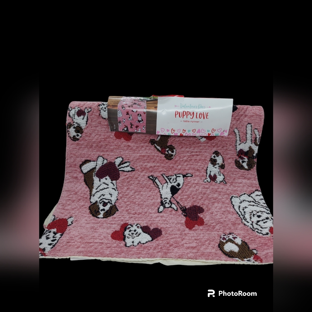 Valentine's Day Puppy Love Table Runner NWOT